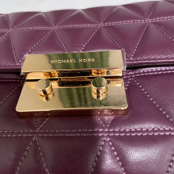 Michael Kors Gold chain and leather shoulder bag - Picture 3 of 13